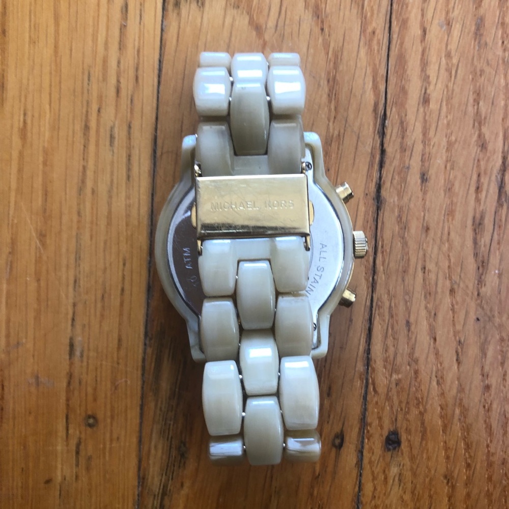 Michael Kors watch - Picture 2 of 4